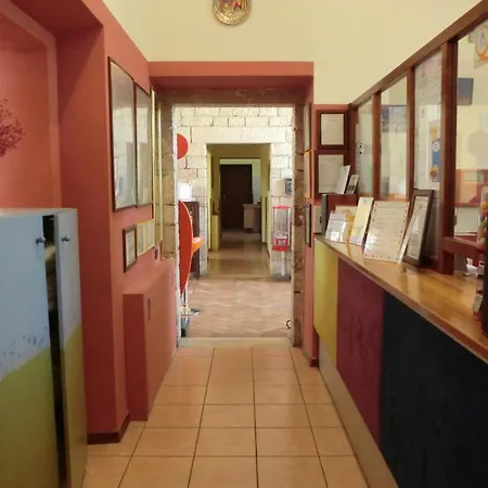 Mario Spagnoli Hostel *