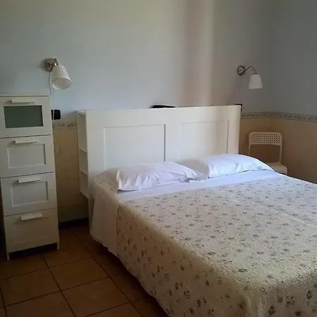 Mario Spagnoli Szálloda 3*