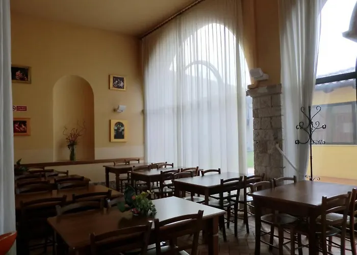 Mario Spagnoli Hostel *